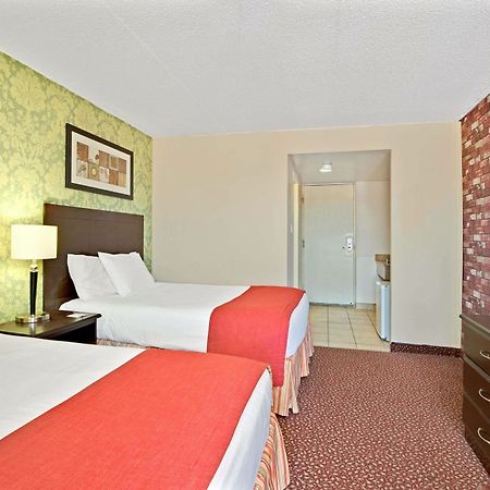 Knights Inn Toronto Scarborough ภายนอก รูปภาพ