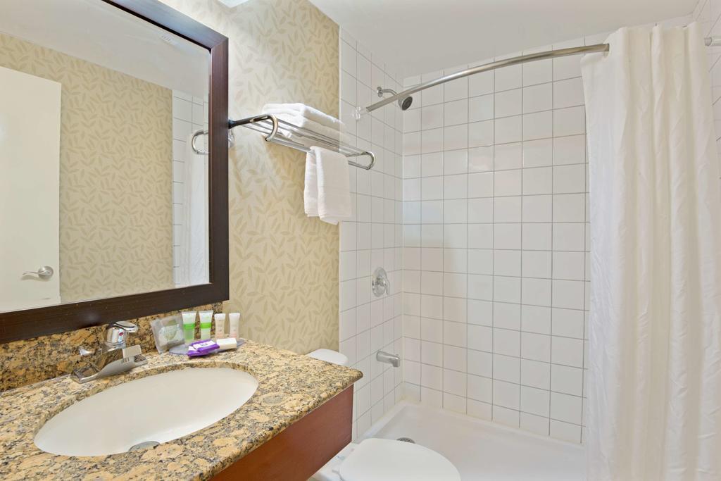 Knights Inn Toronto Scarborough ภายนอก รูปภาพ